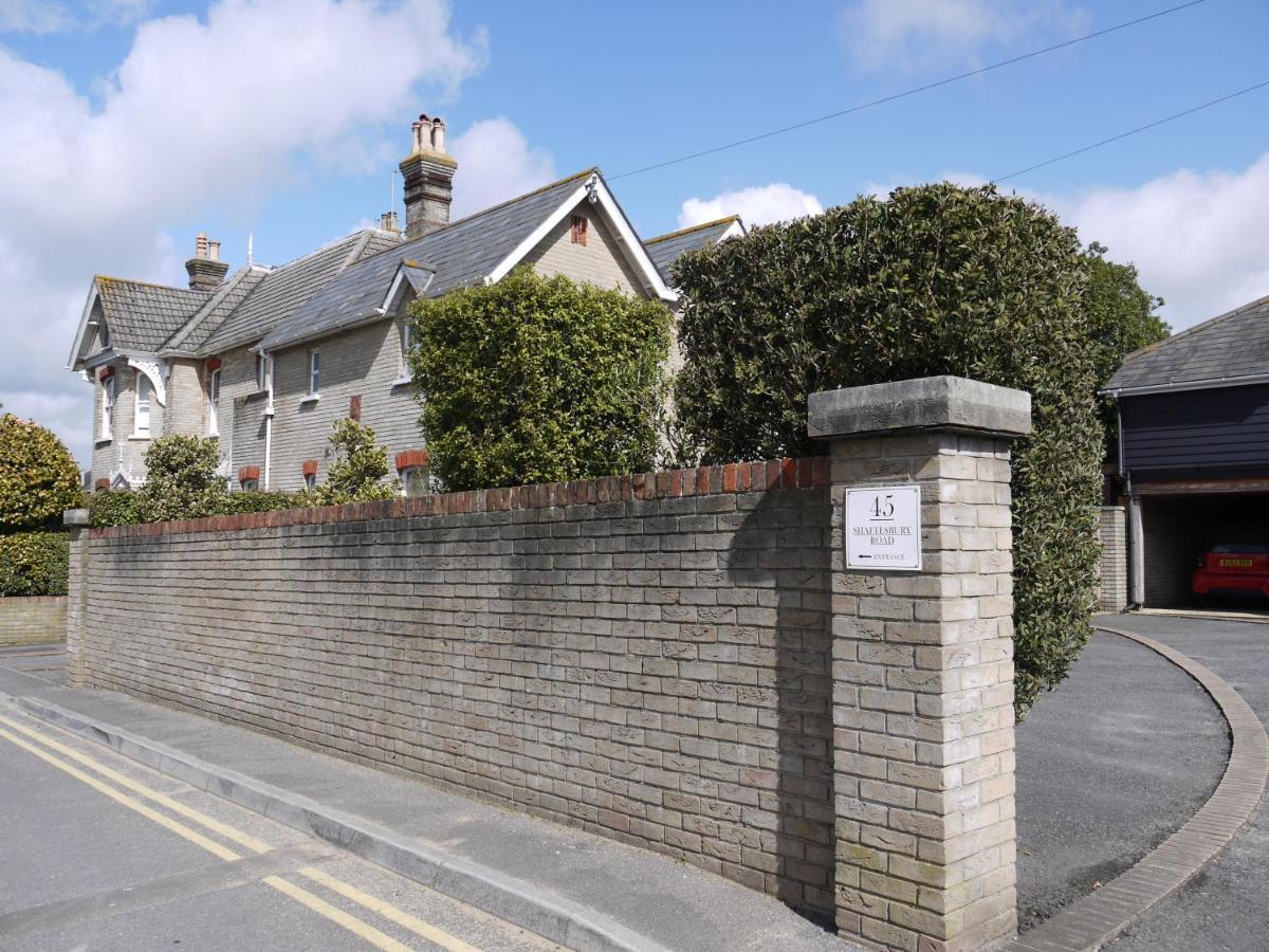 Hotel Cranborne House Poole Esterno foto